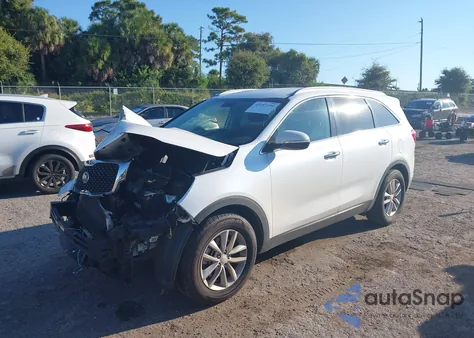 2016 Kia Sorento 2.4L Lx z USA, uszkodzony, nr VIN 5XYPG4A35GG173544